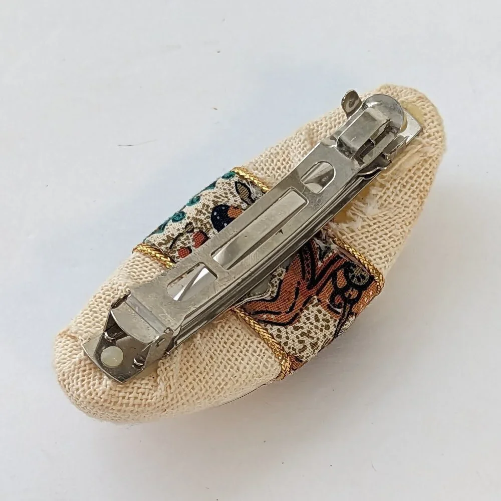 Vintage Egyptian Barrette Hieroglyphs 80’s Hair Fabric White‎ & Gold